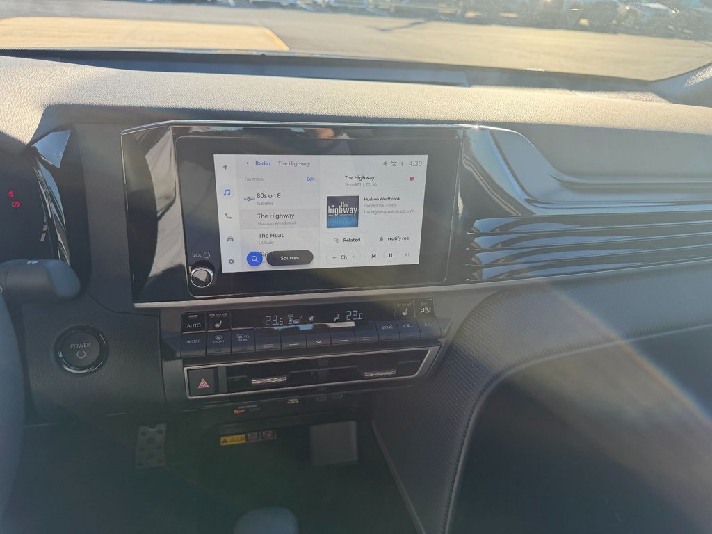 Toyota Camry Hybrid SE 2026 à Grand-Sault, Nouveau-Brunswick - 18 - w1024h768px