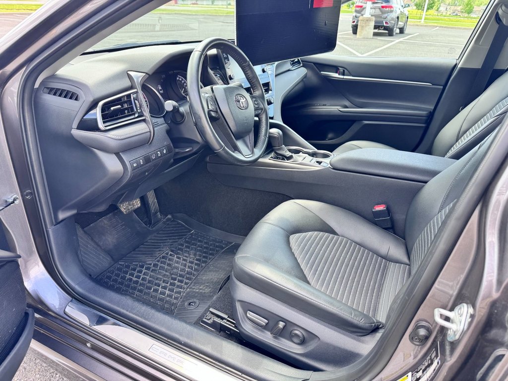 Toyota Camry SE UPGRADE AWD 2023 à Grand-Sault, Nouveau-Brunswick - 13 - w1024h768px