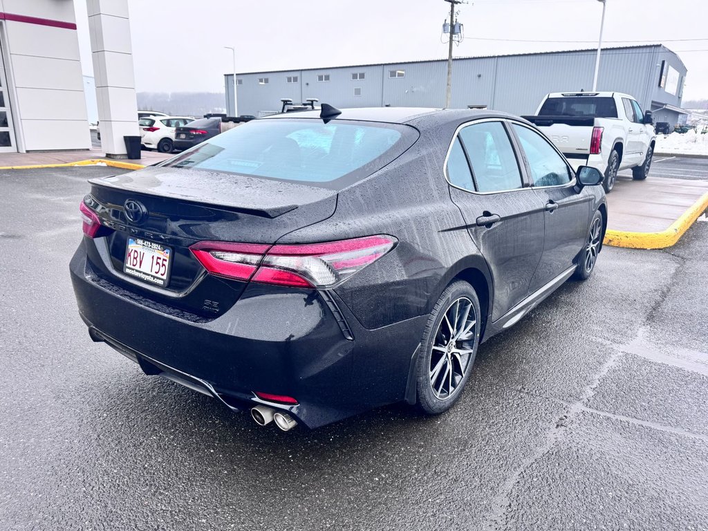 Toyota Camry SE 2023 à Grand-Sault, Nouveau-Brunswick - 19 - w1024h768px