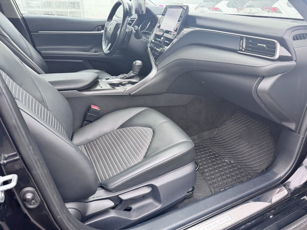 Toyota Camry SE 2023 à Grand-Sault, Nouveau-Brunswick - 8 - w1024h768px