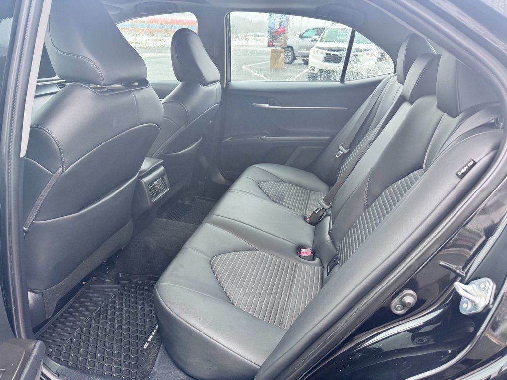 Toyota Camry SE 2023 à Grand-Sault, Nouveau-Brunswick - 10 - w1024h768px