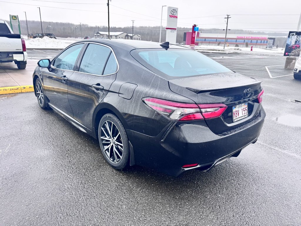 Toyota Camry SE 2023 à Grand-Sault, Nouveau-Brunswick - 3 - w1024h768px