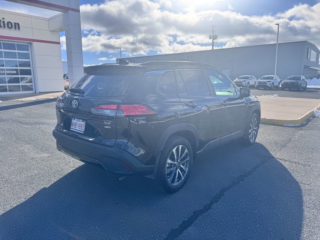 2023 Toyota Corolla Cross XLE in Grand Falls, New Brunswick - 3 - w1024h768px