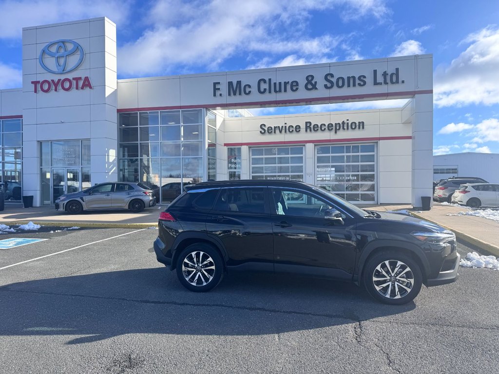 2023 Toyota Corolla Cross XLE in Grand Falls, New Brunswick - 2 - w1024h768px