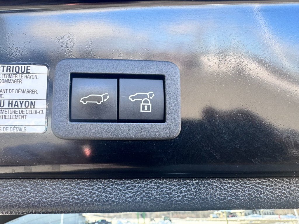 2023 Toyota Corolla Cross XLE in Grand Falls, New Brunswick - 12 - w1024h768px