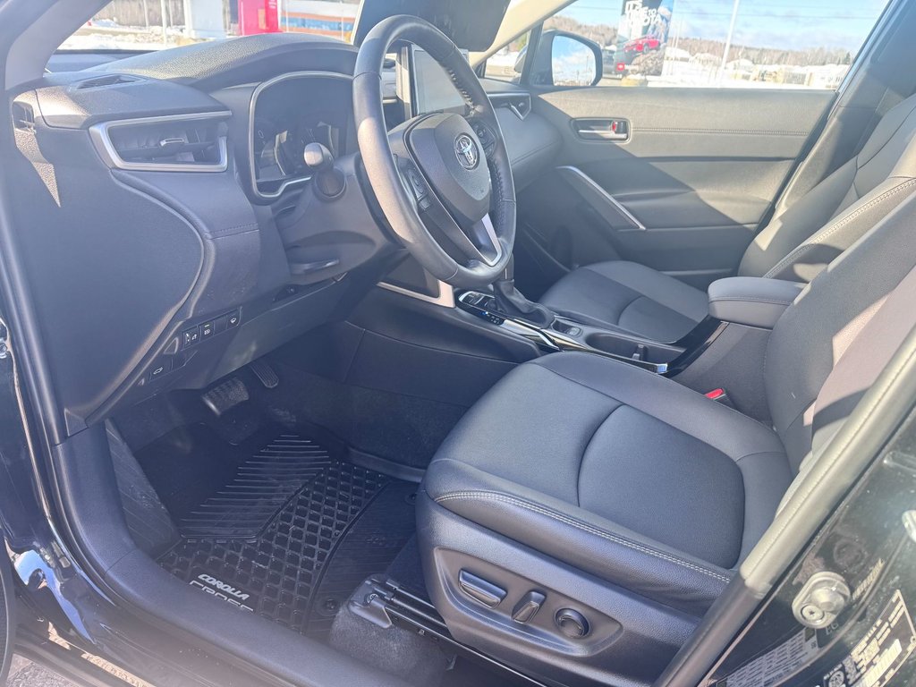 2023 Toyota Corolla Cross XLE in Grand Falls, New Brunswick - 15 - w1024h768px