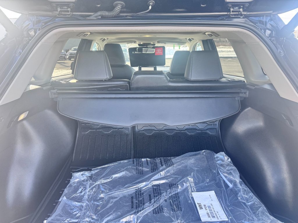 2023 Toyota Corolla Cross XLE in Grand Falls, New Brunswick - 13 - w1024h768px