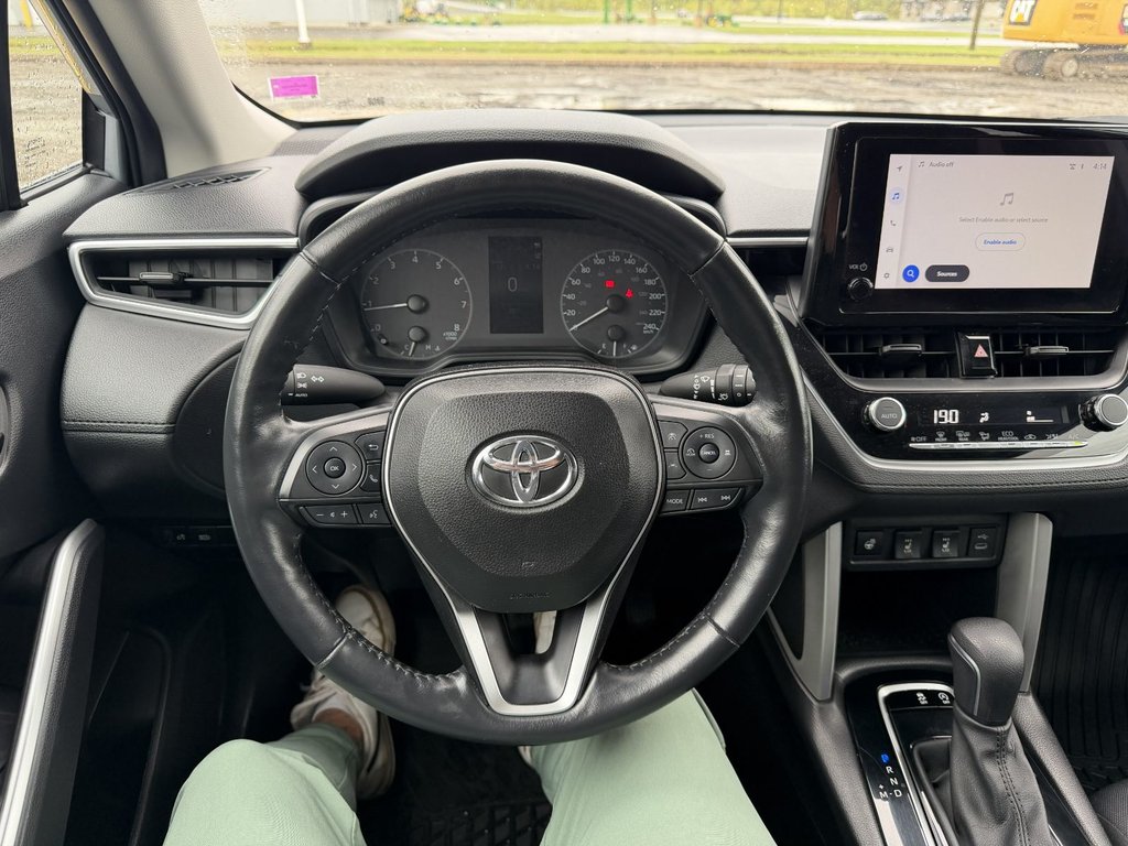 2023 Toyota Corolla Cross LE in Grand Falls, New Brunswick - 16 - w1024h768px
