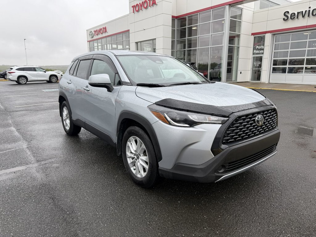 2023 Toyota Corolla Cross LE in Grand Falls, New Brunswick - 9 - w1024h768px