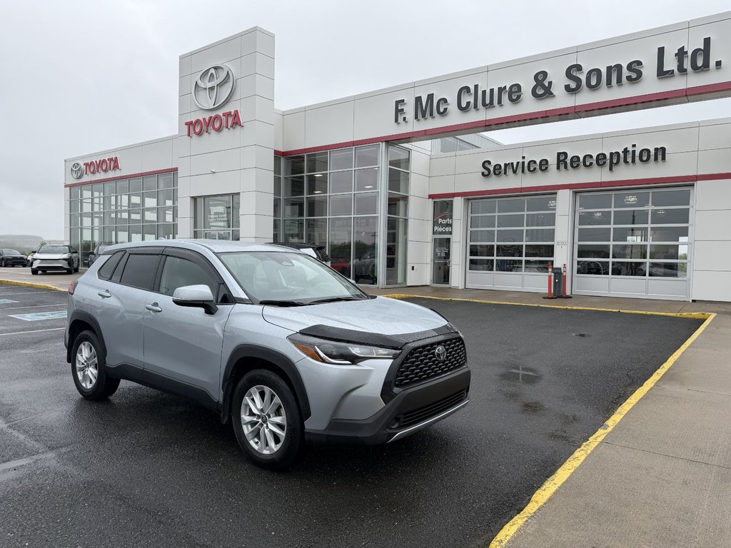 2023 Toyota Corolla Cross LE in Grand Falls, New Brunswick - 1 - w1024h768px