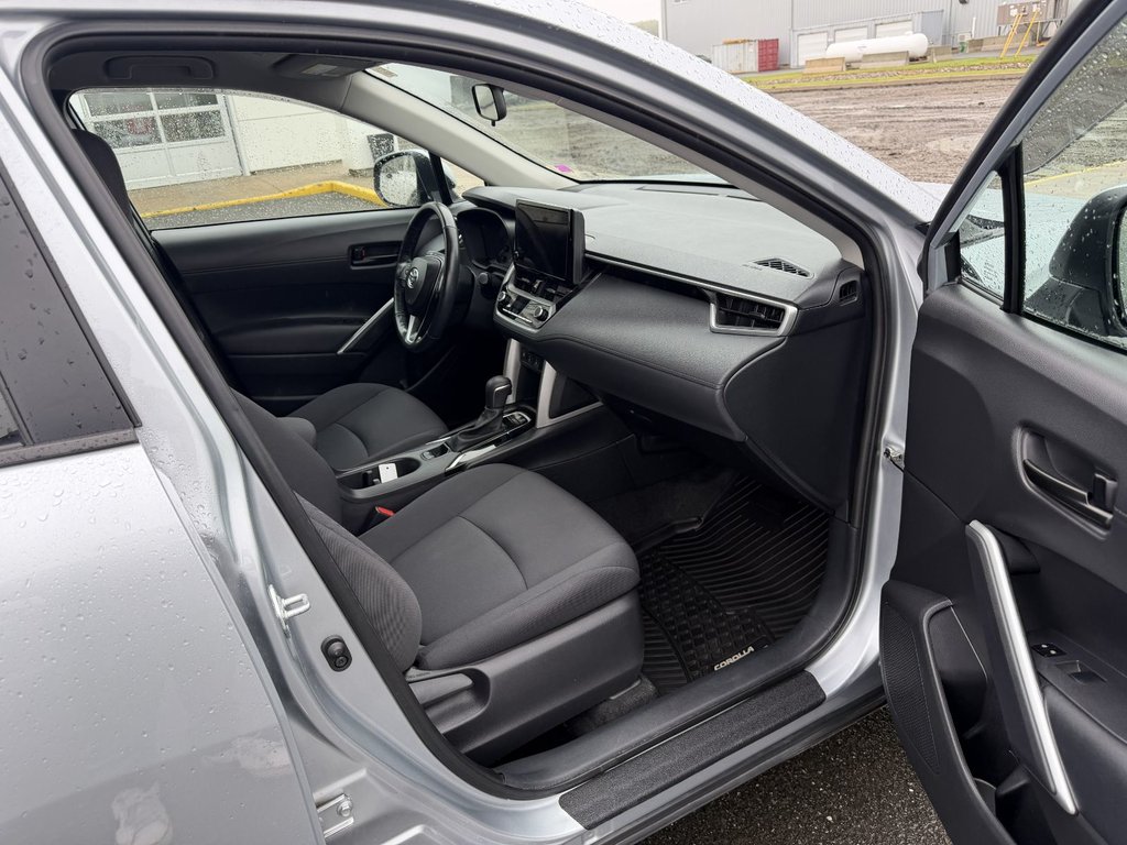 2023 Toyota Corolla Cross LE in Grand Falls, New Brunswick - 10 - w1024h768px