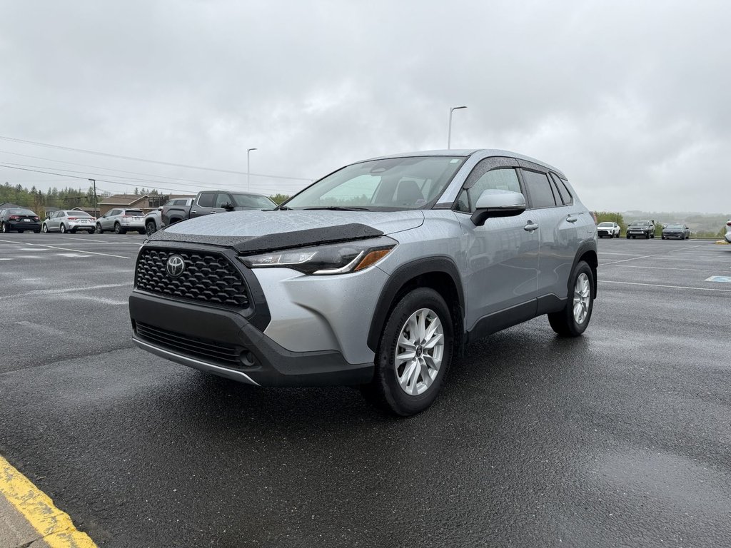 2023 Toyota Corolla Cross LE in Grand Falls, New Brunswick - 7 - w1024h768px