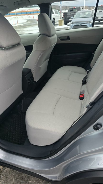 Toyota Corolla Cross L 2026 à Grand-Sault, Nouveau-Brunswick - 12 - w1024h768px