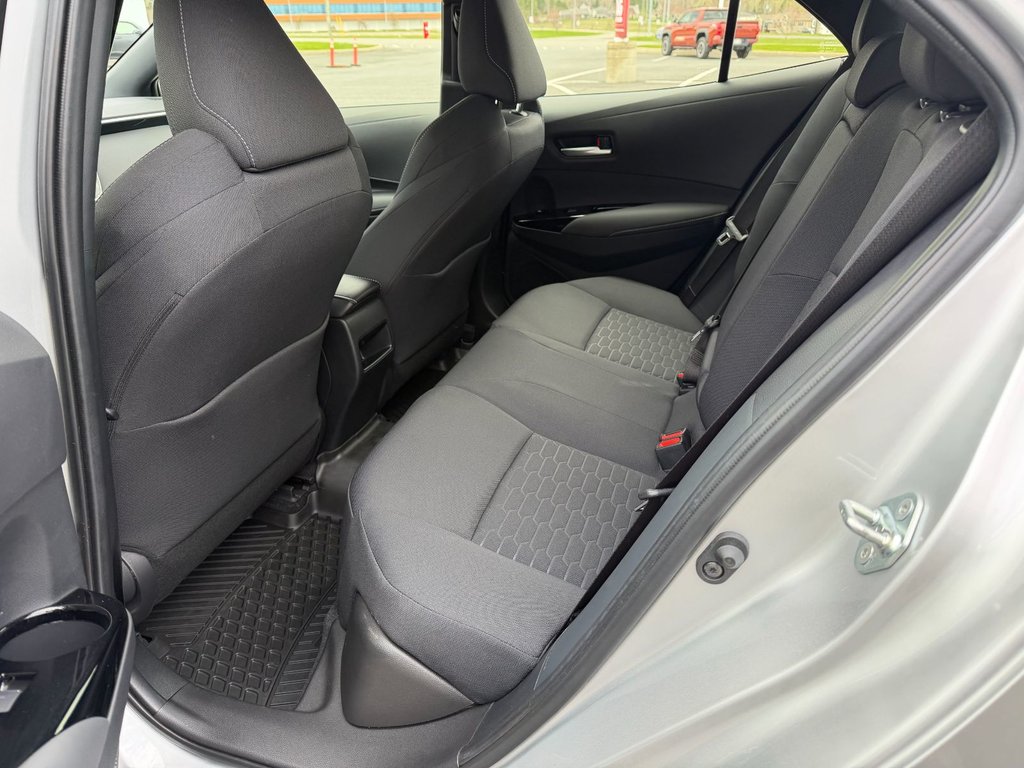2022 Toyota Corolla Hatchback SE in Grand Falls, New Brunswick - 13 - w1024h768px