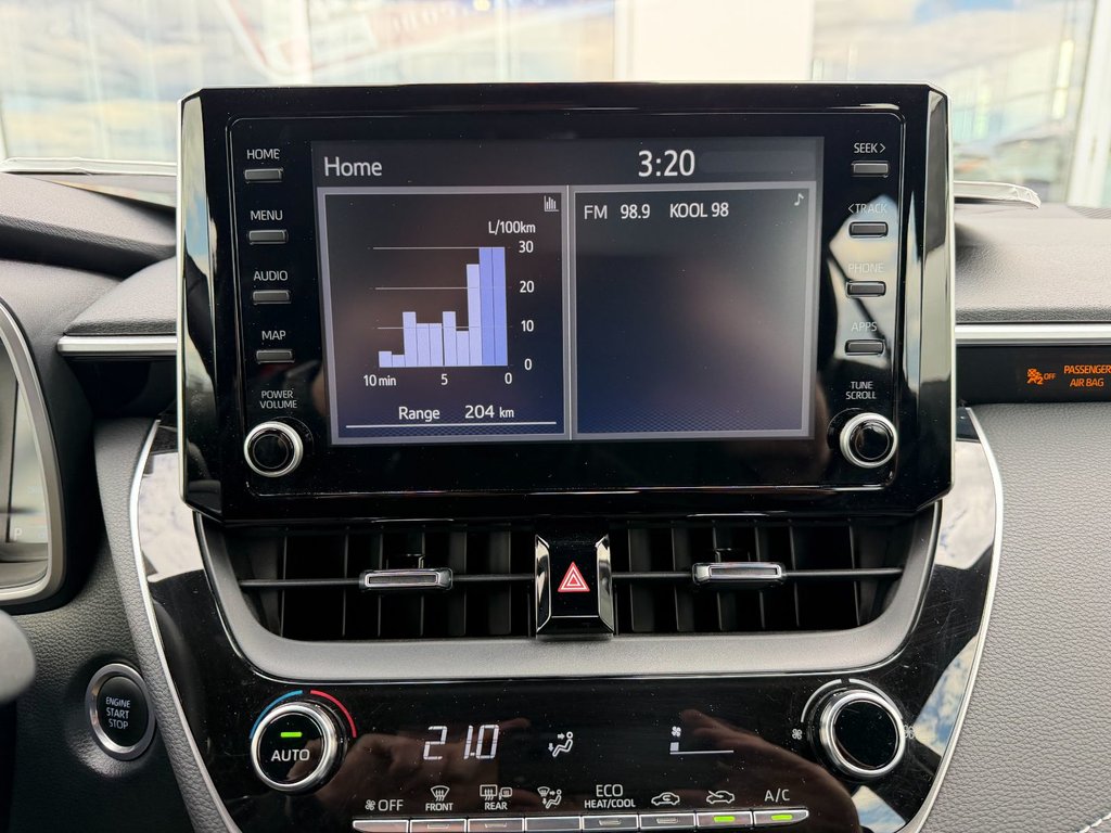 2022 Toyota Corolla Hatchback SE in Grand Falls, New Brunswick - 17 - w1024h768px