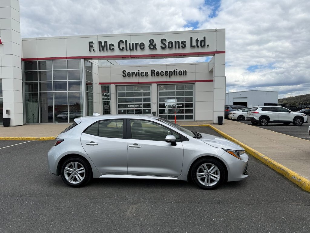 2022 Toyota Corolla Hatchback SE in Grand Falls, New Brunswick - 2 - w1024h768px