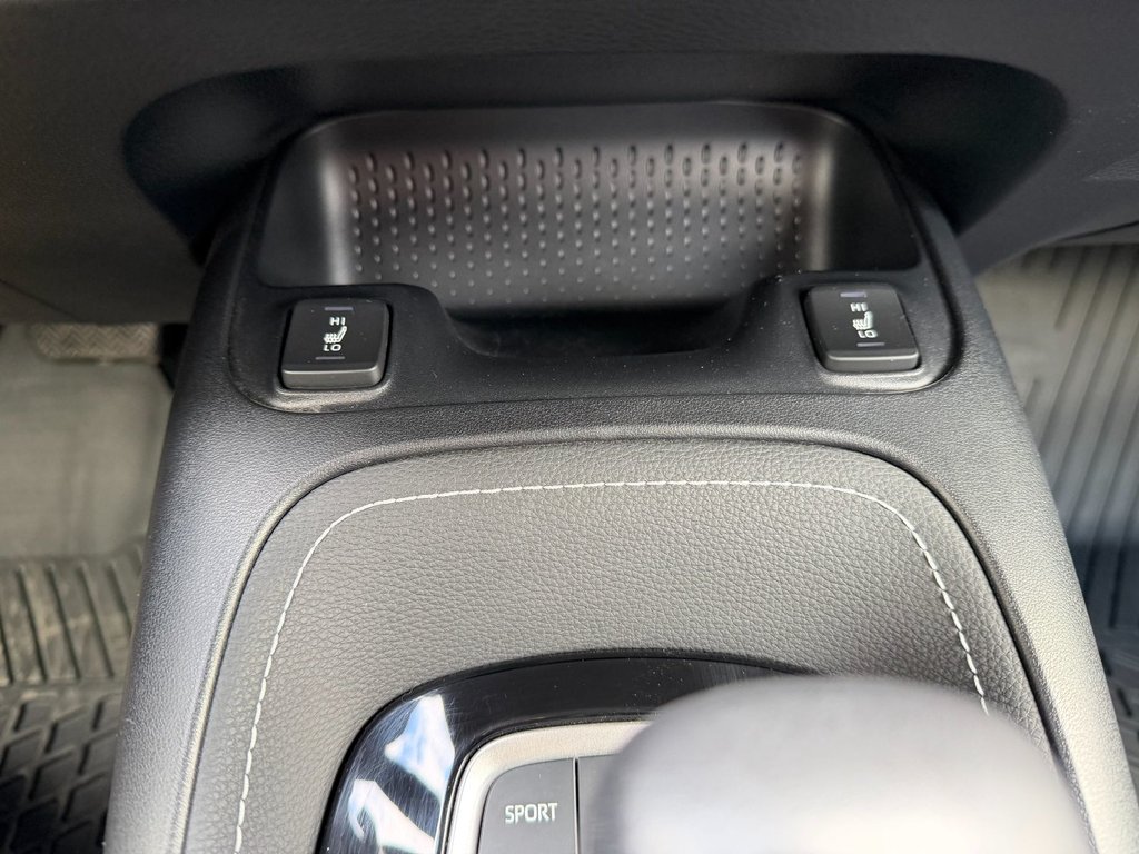 2022 Toyota Corolla Hatchback SE in Grand Falls, New Brunswick - 18 - w1024h768px