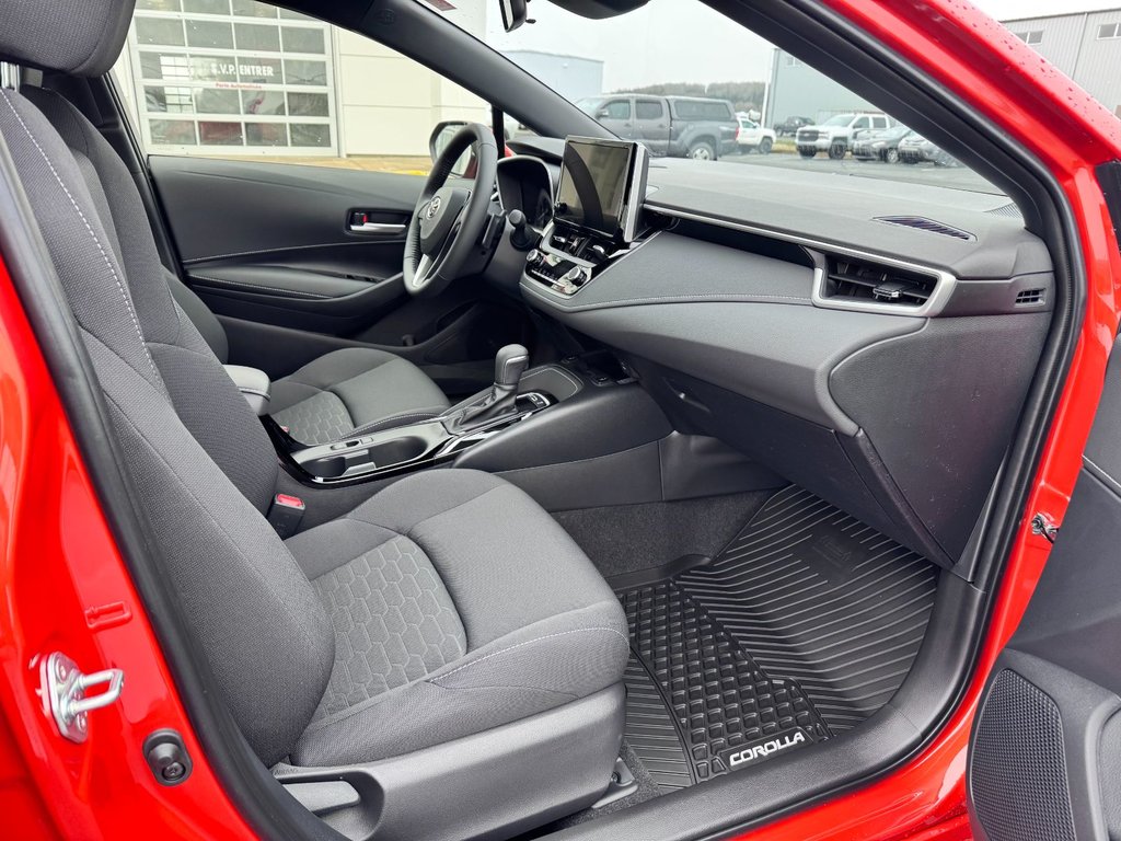Toyota Corolla Hatchback SE UPGRADE 2025 à Grand-Sault, Nouveau-Brunswick - 10 - w1024h768px