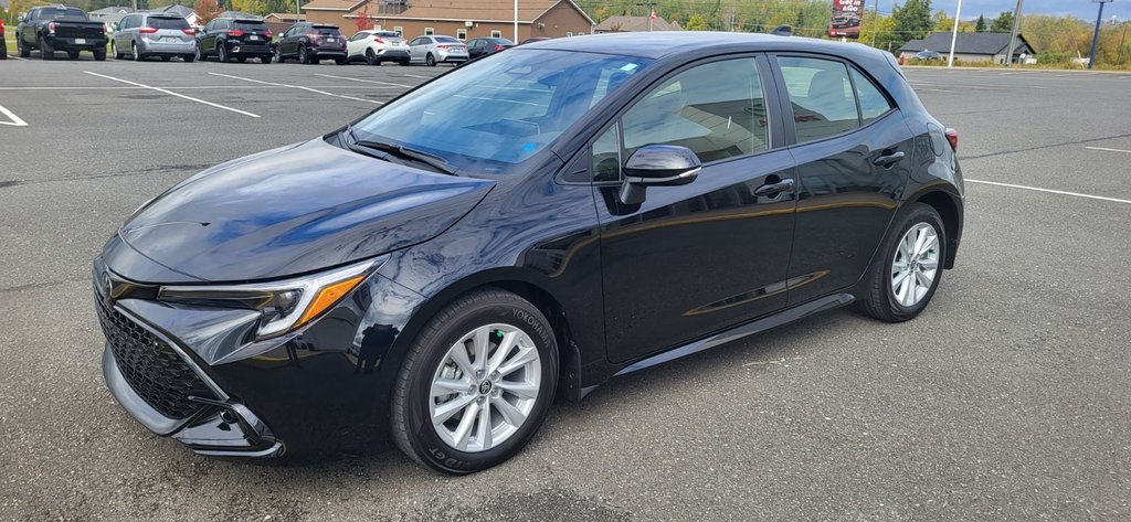 2025 Toyota Corolla Hatchback SE PLUS in Grand Falls, New Brunswick - 9 - w1024h768px