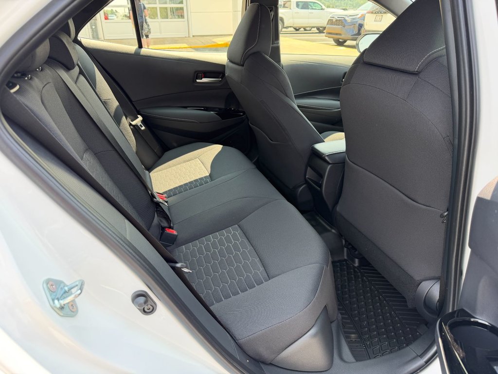 Toyota Corolla Hatchback SE 2026 à Grand-Sault, Nouveau-Brunswick - 11 - w1024h768px
