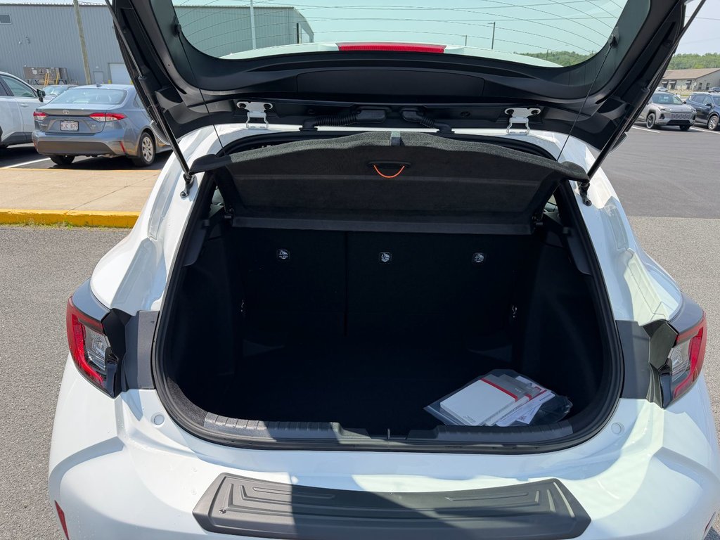 Toyota Corolla Hatchback SE 2026 à Grand-Sault, Nouveau-Brunswick - 12 - w1024h768px
