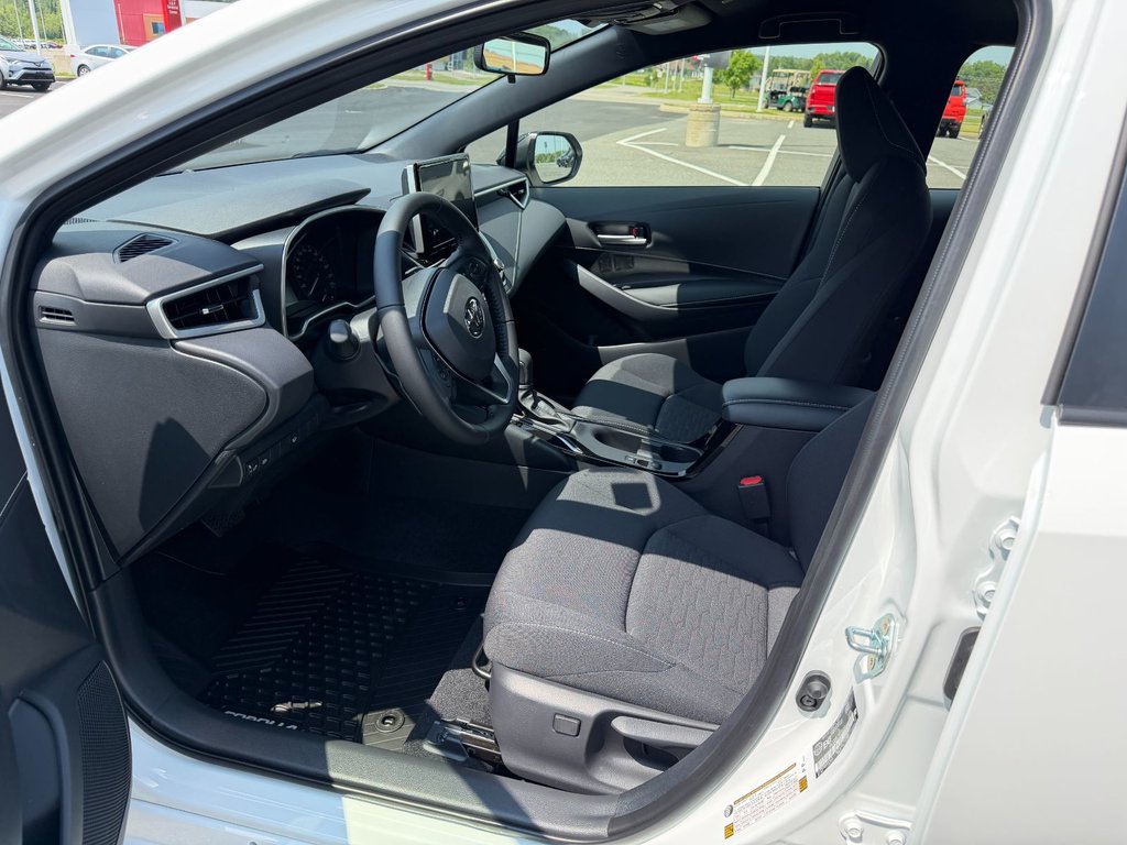 Toyota Corolla Hatchback SE 2026 à Grand-Sault, Nouveau-Brunswick - 14 - w1024h768px
