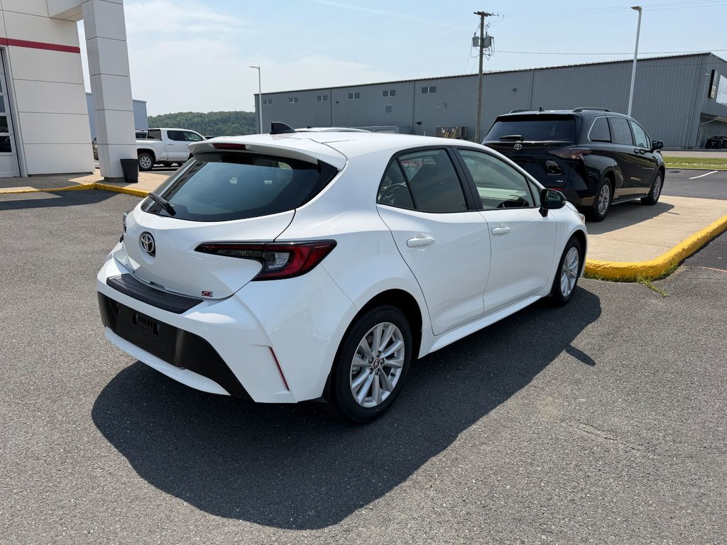 Toyota Corolla Hatchback SE 2026 à Grand-Sault, Nouveau-Brunswick - 3 - w1024h768px