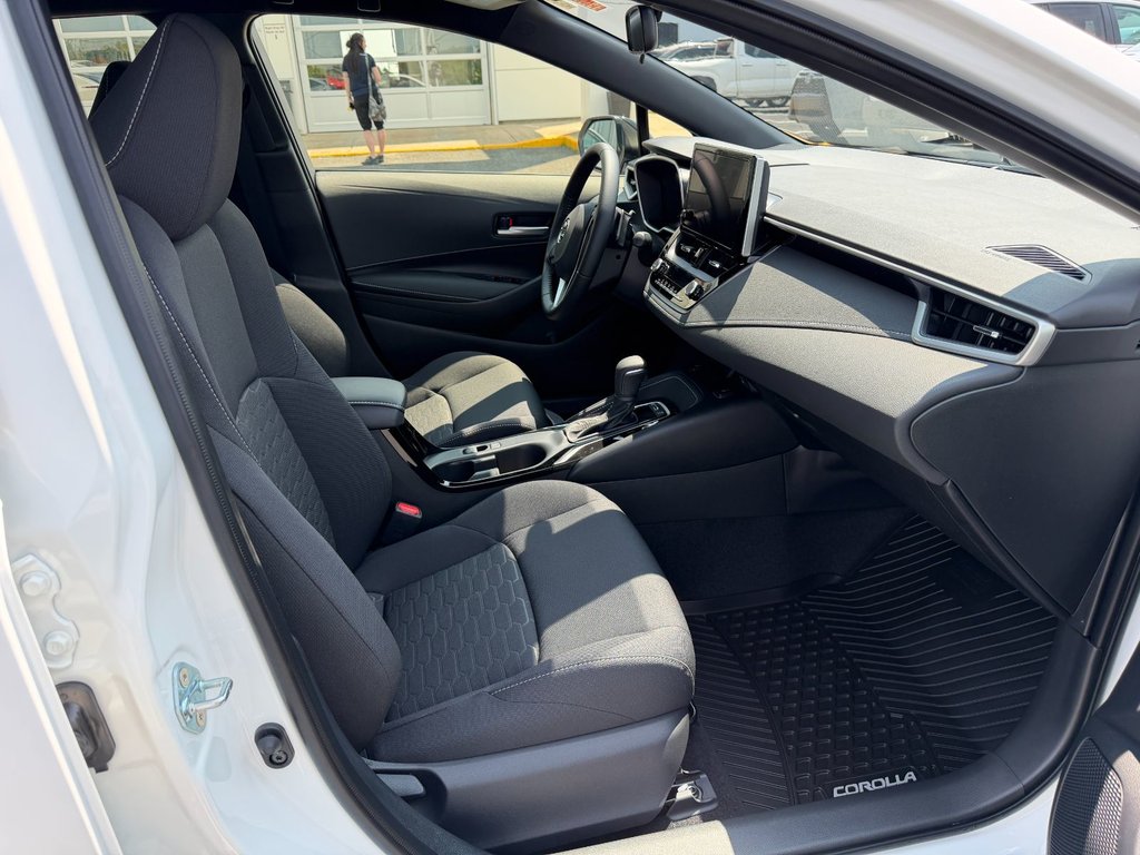 Toyota Corolla Hatchback SE 2026 à Grand-Sault, Nouveau-Brunswick - 10 - w1024h768px