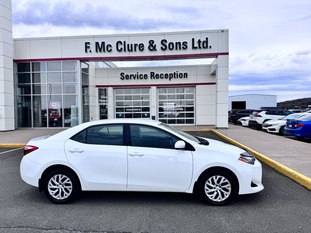2017 Toyota Corolla LE in Grand Falls, New Brunswick - 2 - w1024h768px