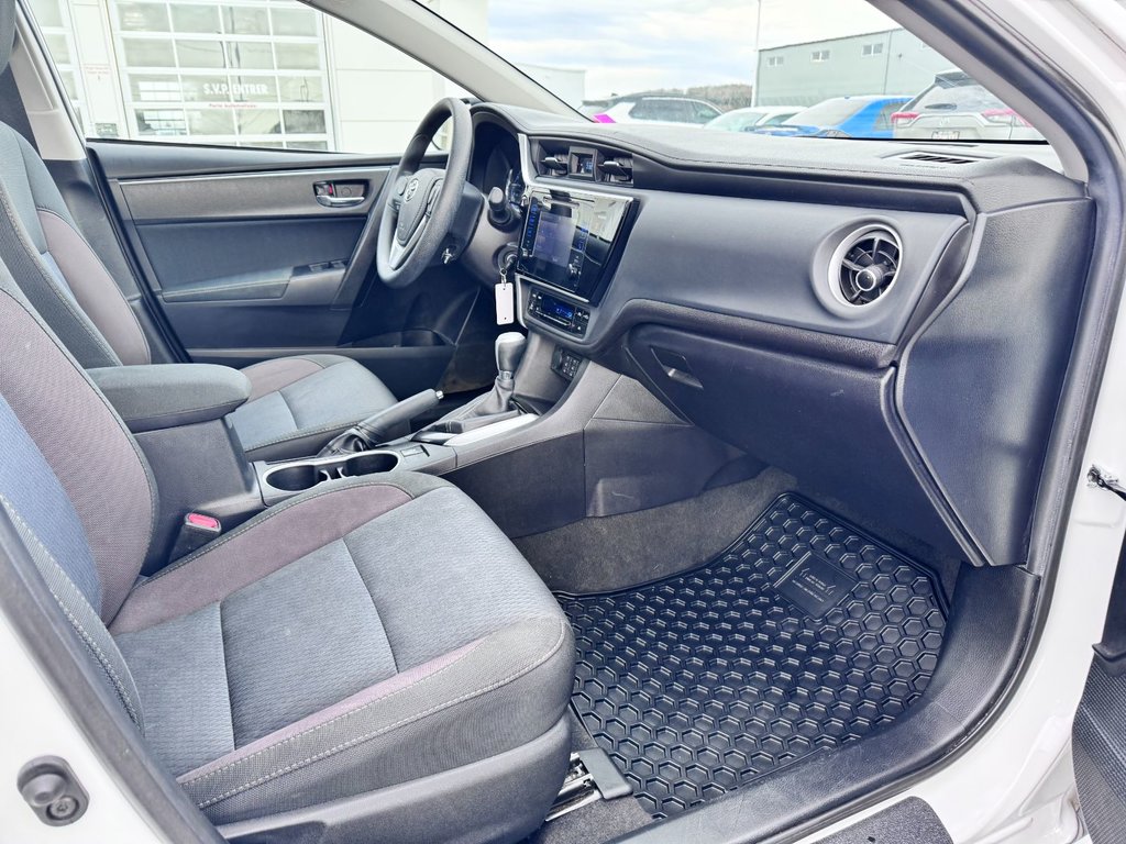 2017 Toyota Corolla LE in Grand Falls, New Brunswick - 10 - w1024h768px