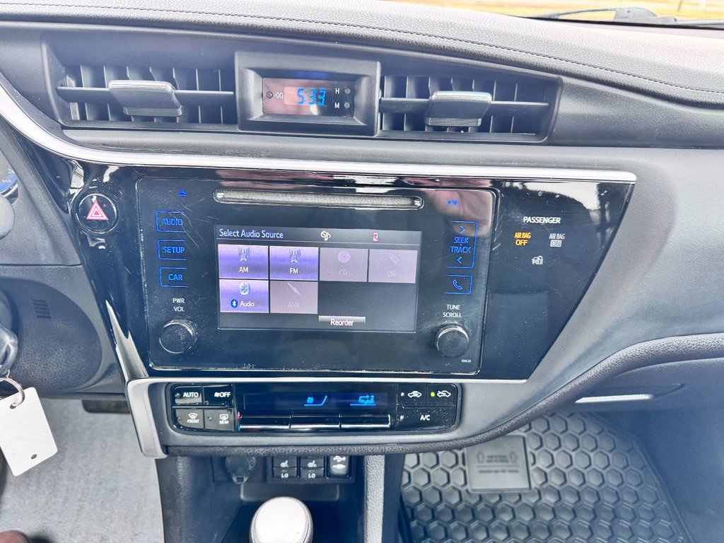2017 Toyota Corolla LE in Grand Falls, New Brunswick - 15 - w1024h768px