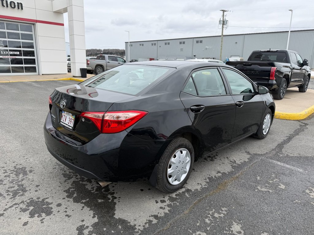 Toyota Corolla CE 2018 à Grand-Sault, Nouveau-Brunswick - 3 - w1024h768px