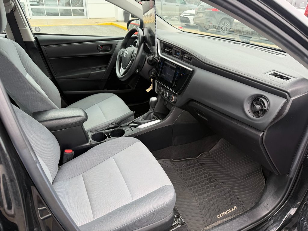 Toyota Corolla CE 2018 à Grand-Sault, Nouveau-Brunswick - 10 - w1024h768px