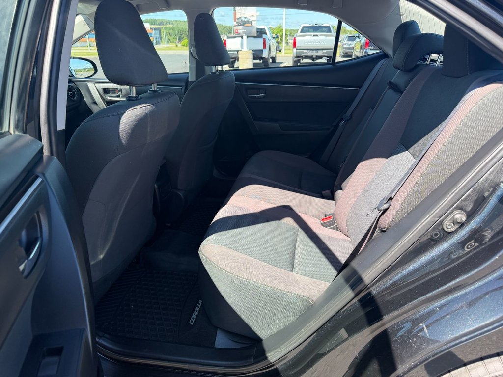 Toyota Corolla LE 2018 à Grand-Sault, Nouveau-Brunswick - 12 - w1024h768px