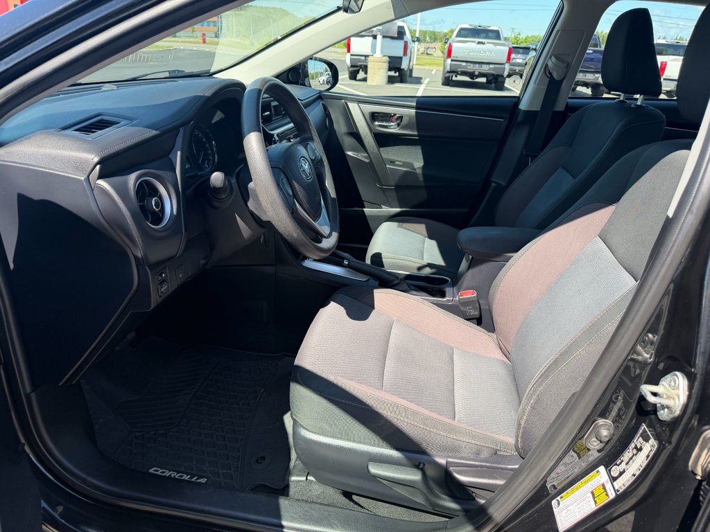 Toyota Corolla LE 2018 à Grand-Sault, Nouveau-Brunswick - 13 - w1024h768px
