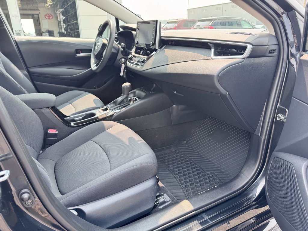 2020 Toyota Corolla LE in Grand Falls, New Brunswick - 10 - w1024h768px