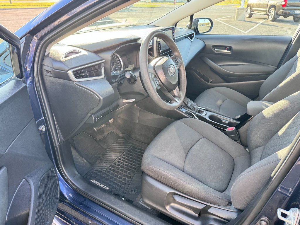 2020 Toyota Corolla LE in Grand Falls, New Brunswick - 13 - w1024h768px