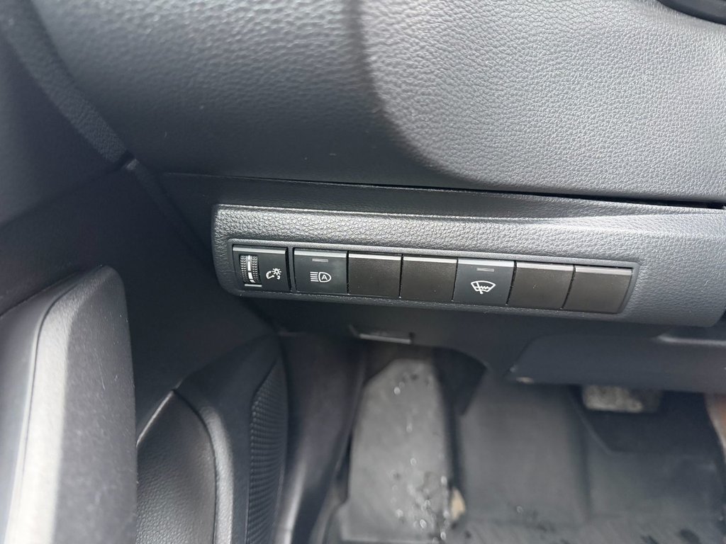 2021 Toyota Corolla le in Grand Falls, New Brunswick - 17 - w1024h768px