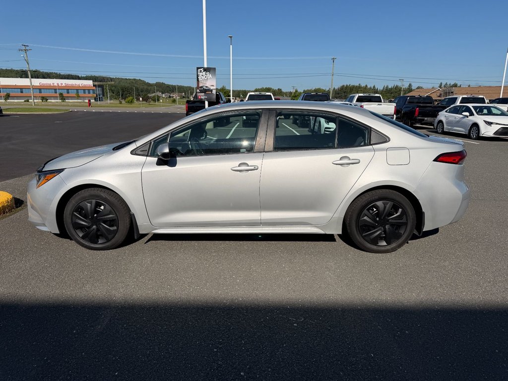 2021 Toyota Corolla LE in Grand Falls, New Brunswick - 6 - w1024h768px