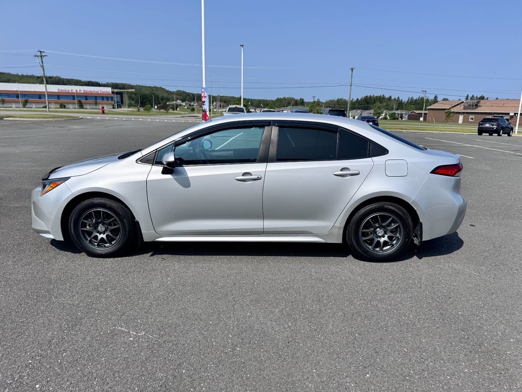 2022 Toyota Corolla LE in Grand Falls, New Brunswick - 6 - w1024h768px
