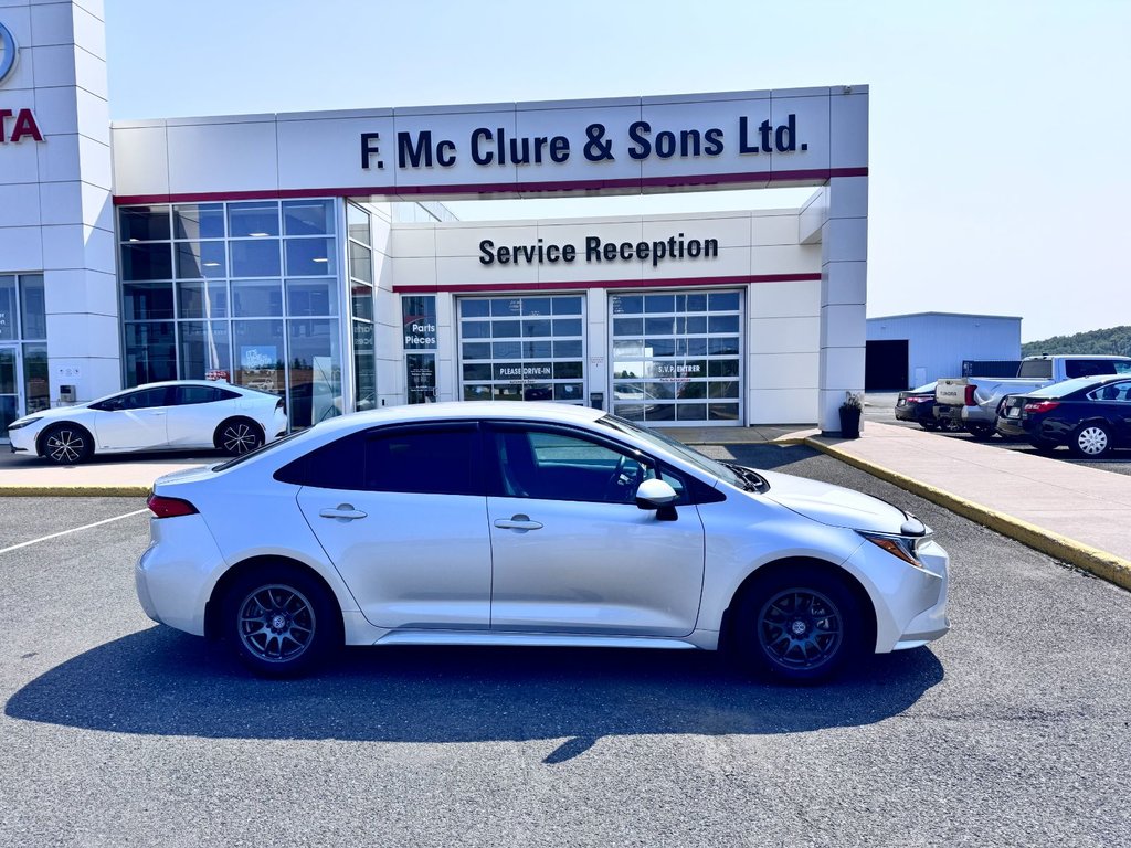 2022 Toyota Corolla LE in Grand Falls, New Brunswick - 2 - w1024h768px