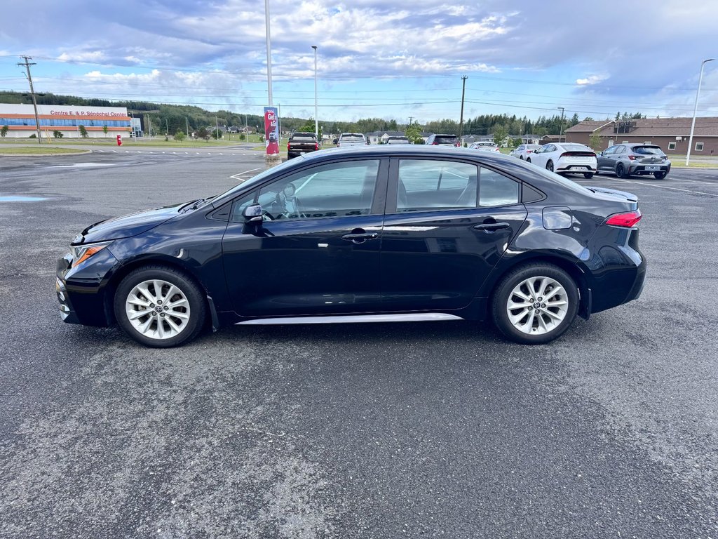 2022 Toyota Corolla SE in Grand Falls, New Brunswick - 6 - w1024h768px