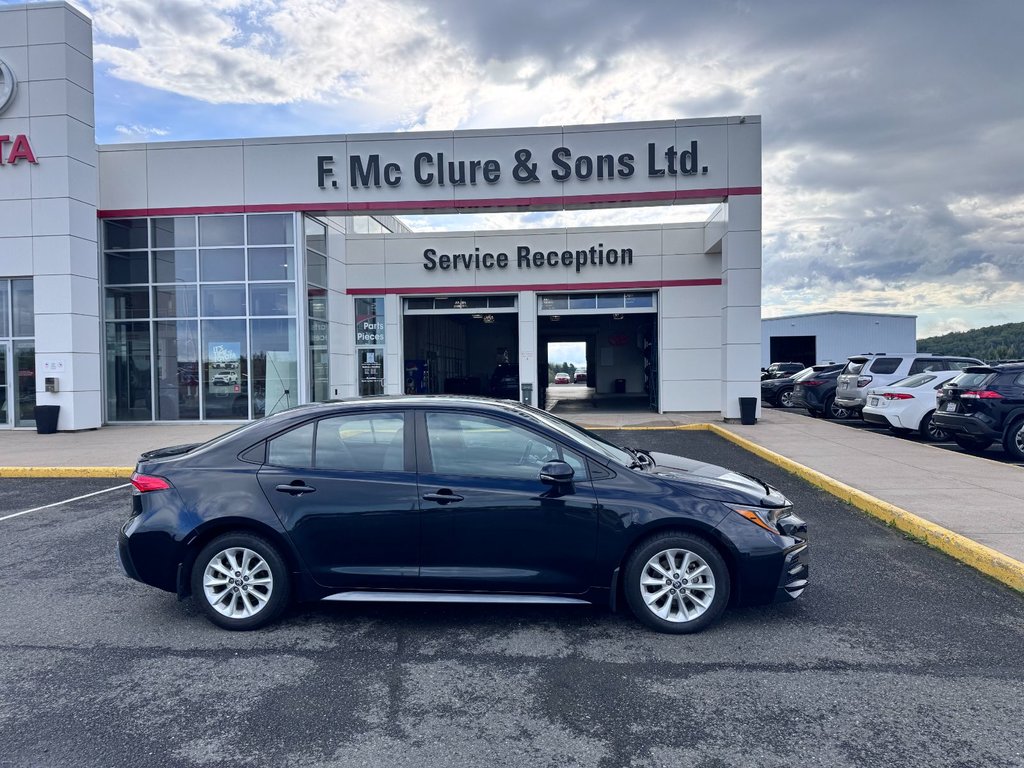 2022 Toyota Corolla SE in Grand Falls, New Brunswick - 2 - w1024h768px