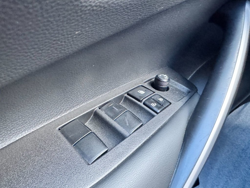 2022 Toyota Corolla SE in Grand Falls, New Brunswick - 14 - w1024h768px