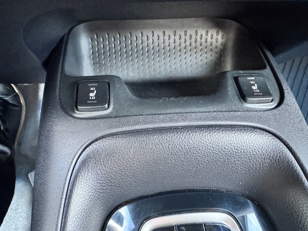 2022 Toyota Corolla SE in Grand Falls, New Brunswick - 18 - w1024h768px