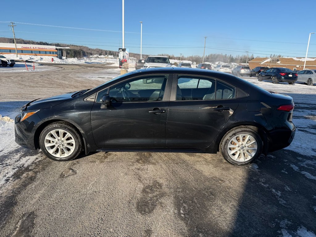 2022 Toyota Corolla LE in Grand Falls, New Brunswick - 7 - w1024h768px