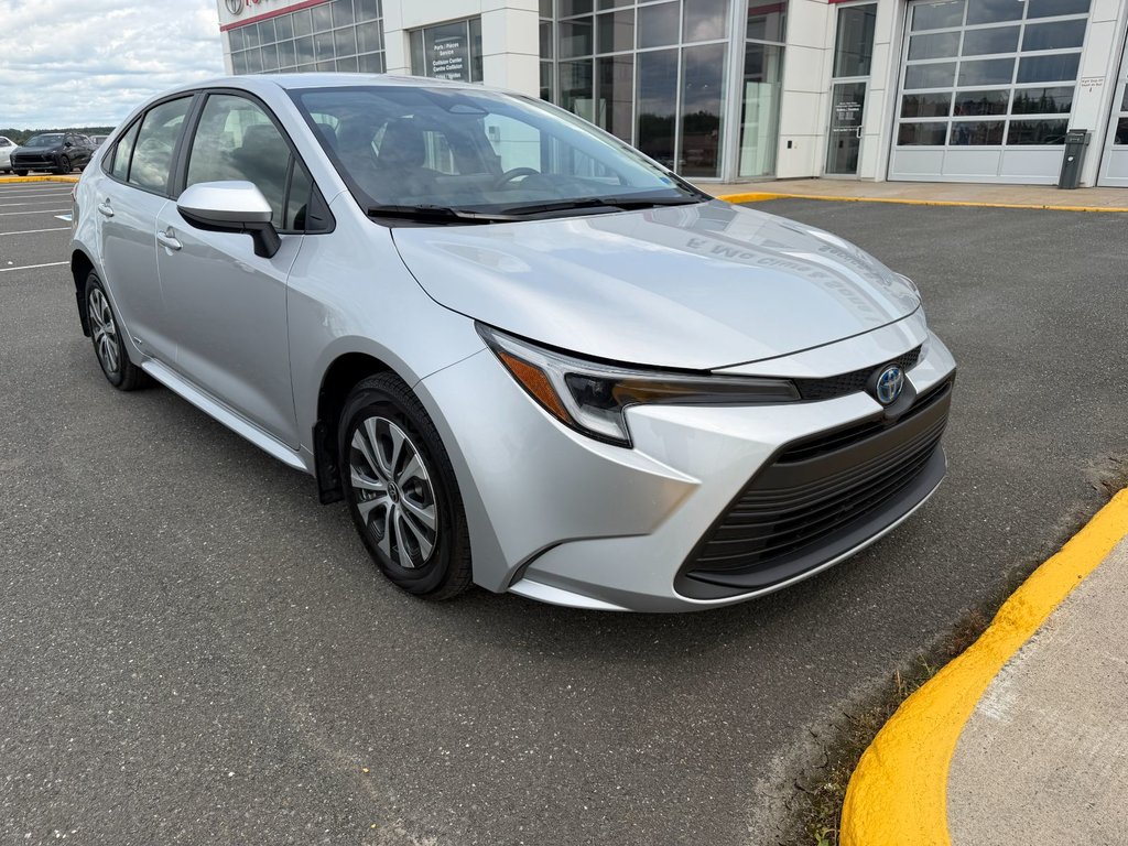 2025 Toyota Corolla LE AWD Hybrid in Grand Falls, New Brunswick - 9 - w1024h768px