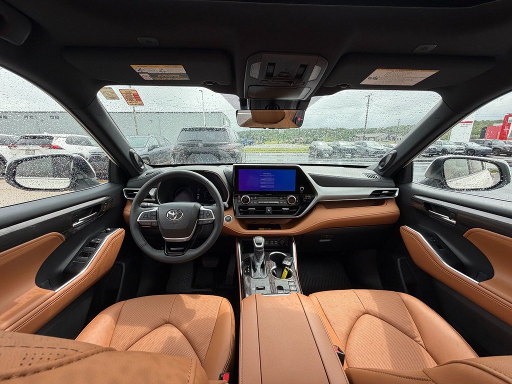 2026 Toyota Highlander Hybrid PLATINUM in Grand Falls, New Brunswick - 23 - w1024h768px