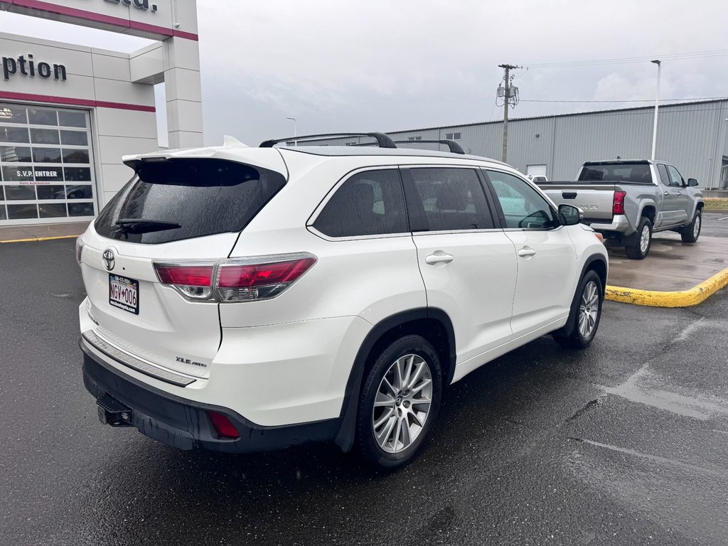 2016 Toyota Highlander XLE in Grand Falls, New Brunswick - 3 - w1024h768px