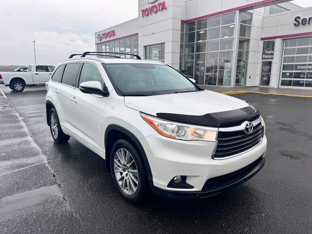 2016 Toyota Highlander XLE in Grand Falls, New Brunswick - 9 - w1024h768px